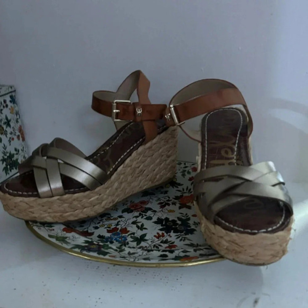 Sam Edelman Darlene GOLD Metallic Sandals 7.5 - Picture 1 of 10